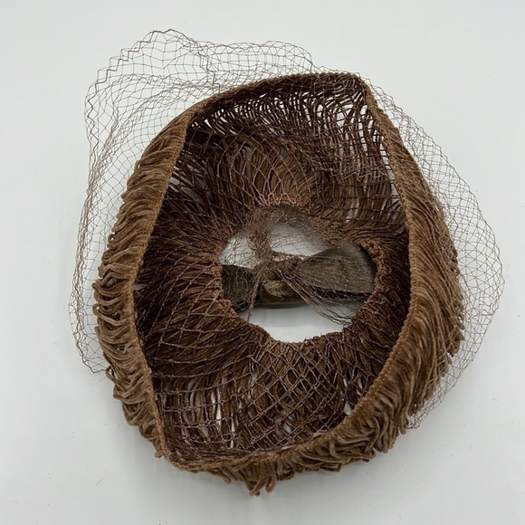 TAN VELVET HAT WITH LACE FACE COVER VINTAGE main image 6